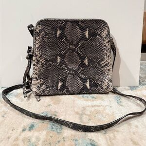 Vintage Banana Republic Snakeskin Crossbody Bag